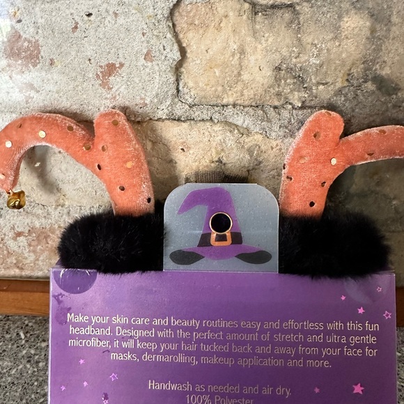 Wicked cute headband! - Picture 2 of 4